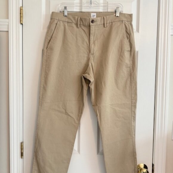 Gap Essential Khaki Chino Pants Straight Taper 34x32 - Picture 1 of 5